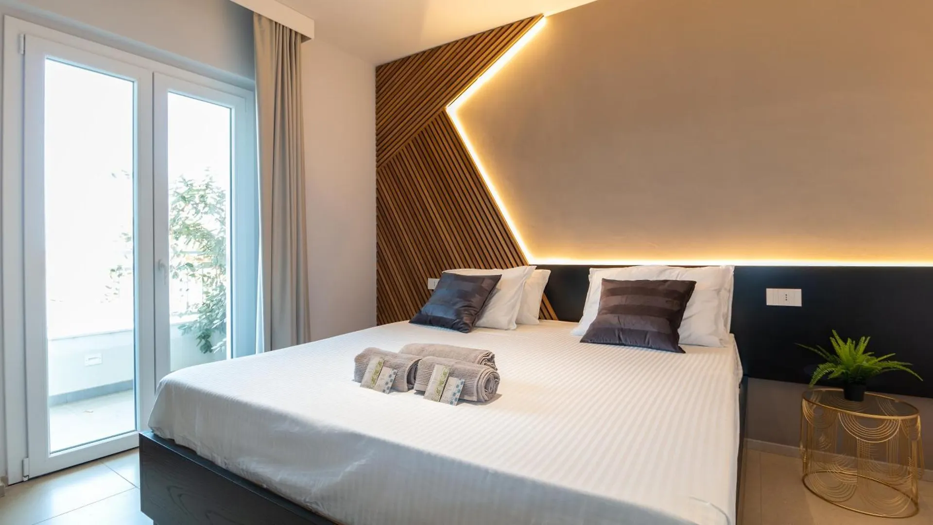 Attico Leopardi 100 - Cabras By Sardinianworld Apartman