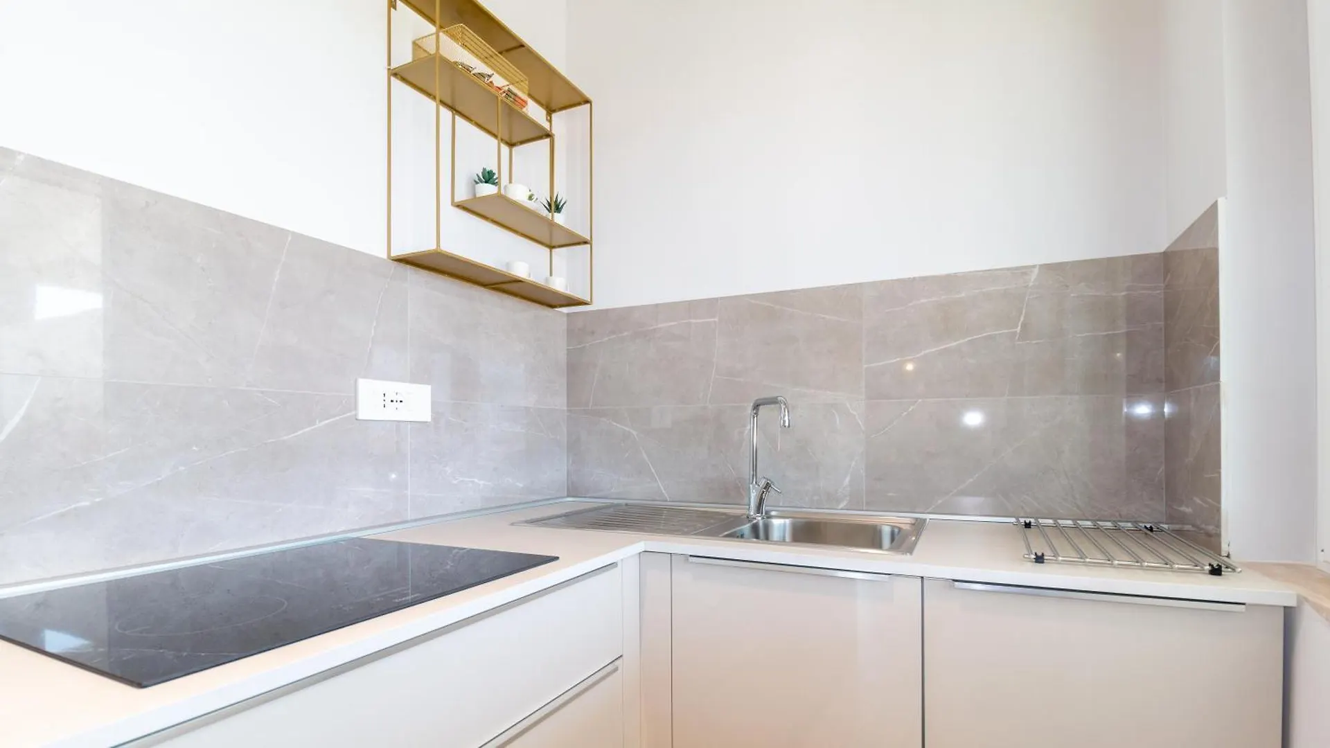 Attico Leopardi 100 - Cabras By Sardinianworld Apartman 0*,  Olaszország